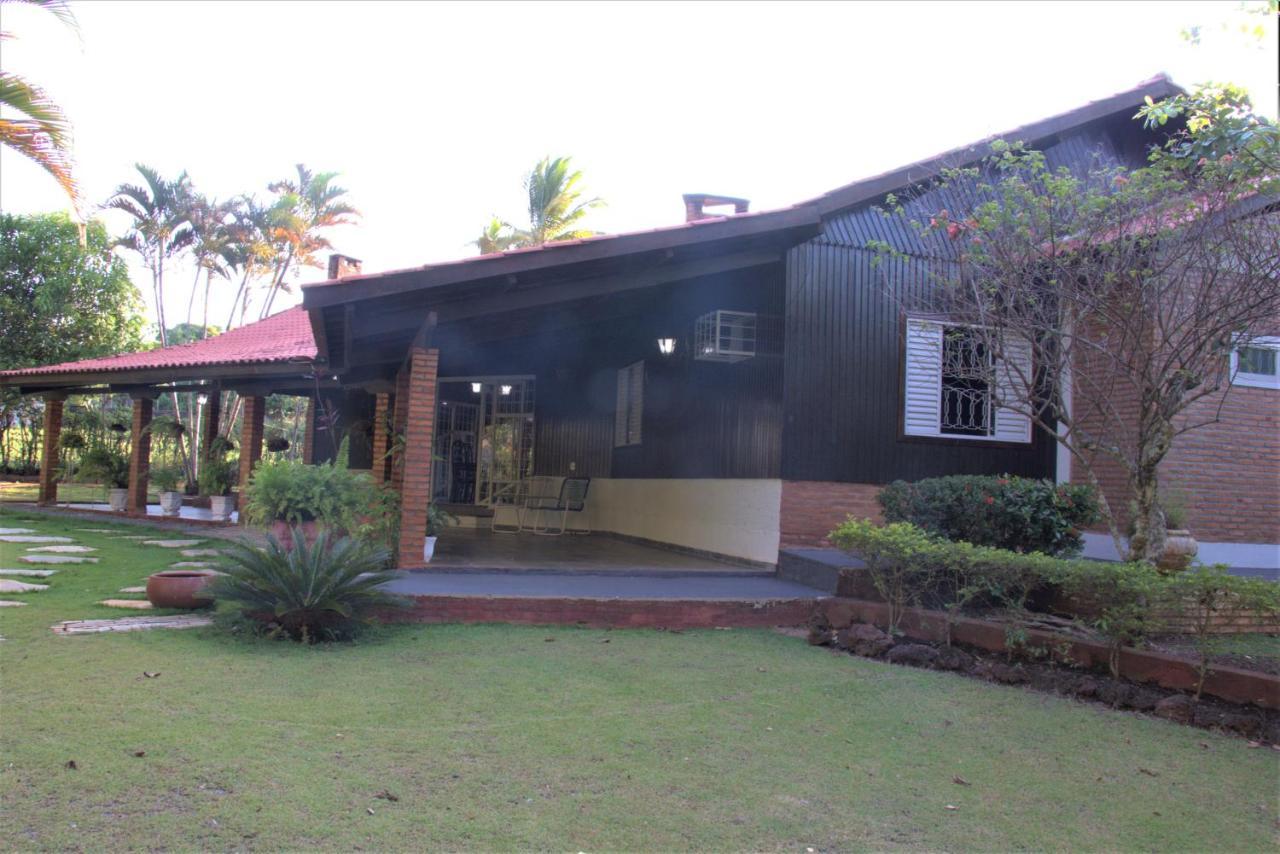 Villa Casa Unica Com Piscina E Lareira A 1,2 Km Do Centro Chapada dos Guimarães Exterior foto