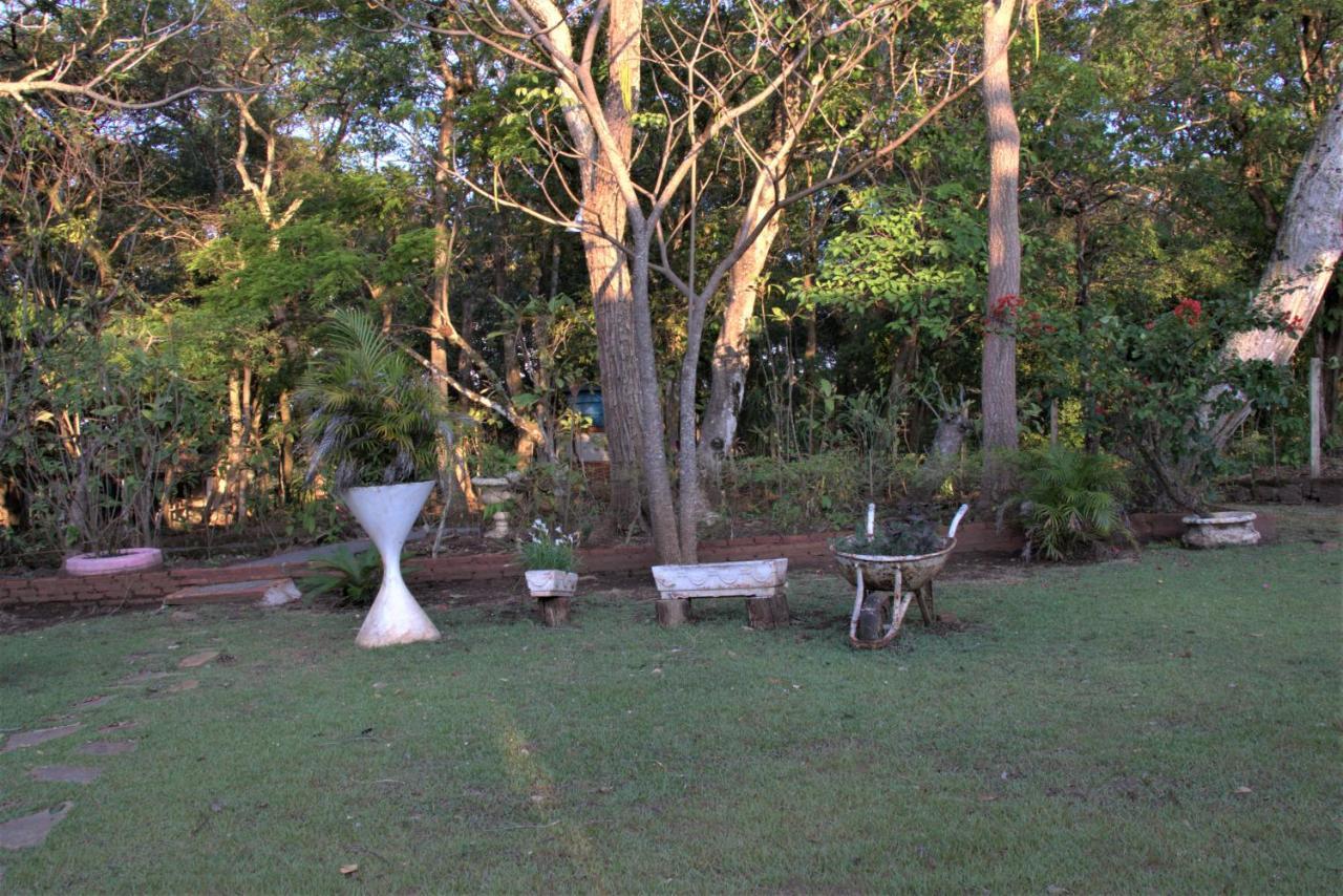 Villa Casa Unica Com Piscina E Lareira A 1,2 Km Do Centro Chapada dos Guimarães Exterior foto