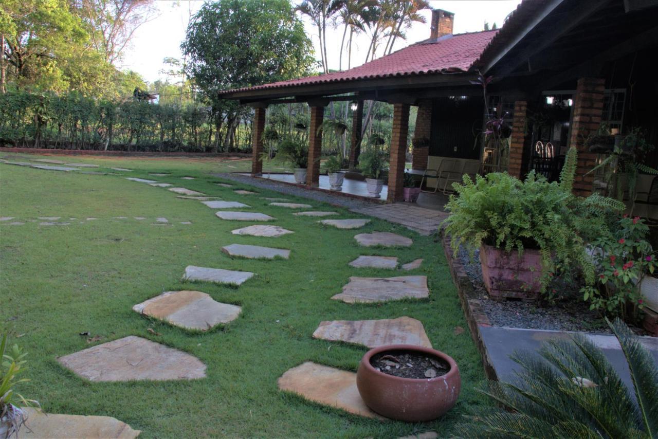 Villa Casa Unica Com Piscina E Lareira A 1,2 Km Do Centro Chapada dos Guimarães Exterior foto