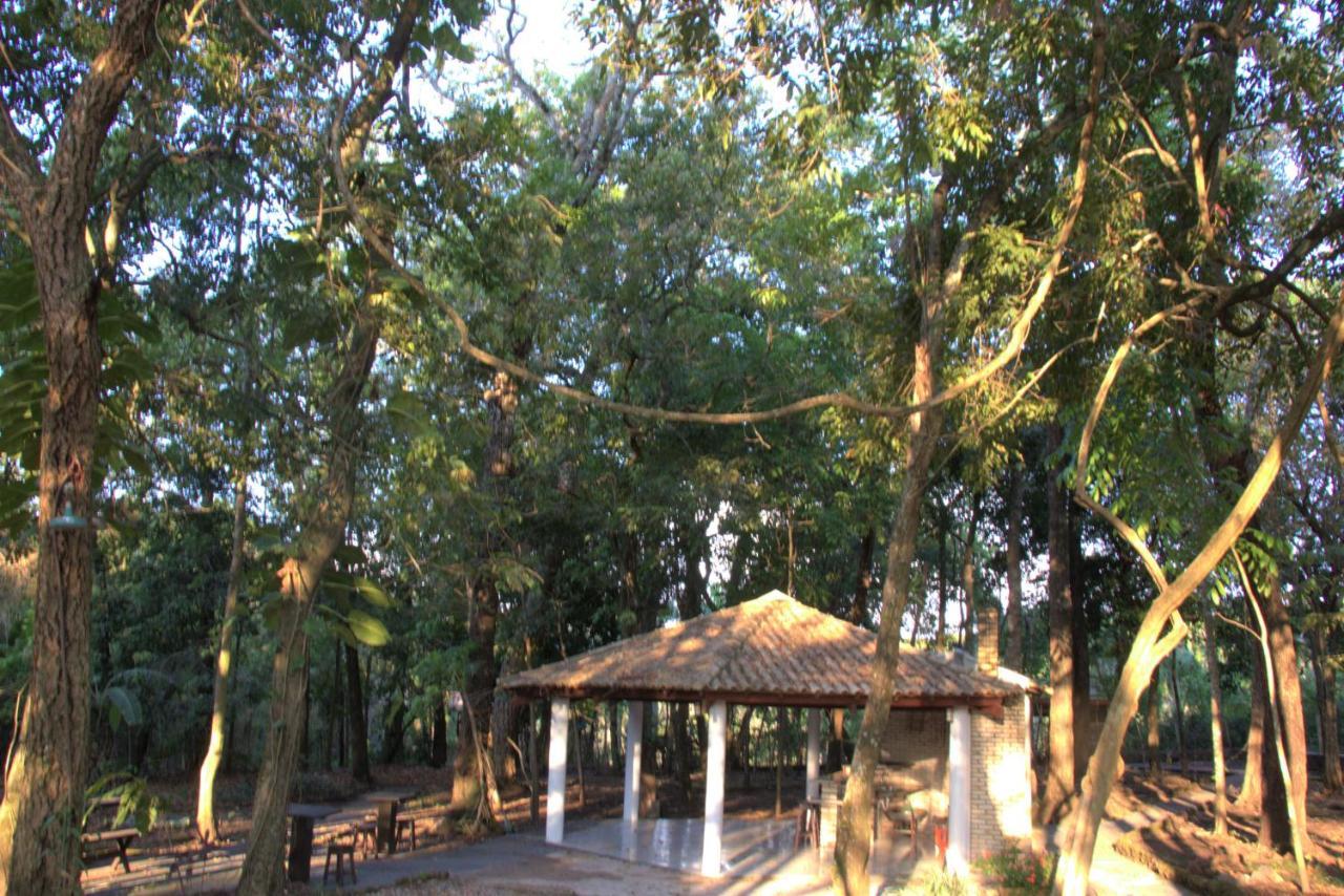 Villa Casa Unica Com Piscina E Lareira A 1,2 Km Do Centro Chapada dos Guimarães Exterior foto