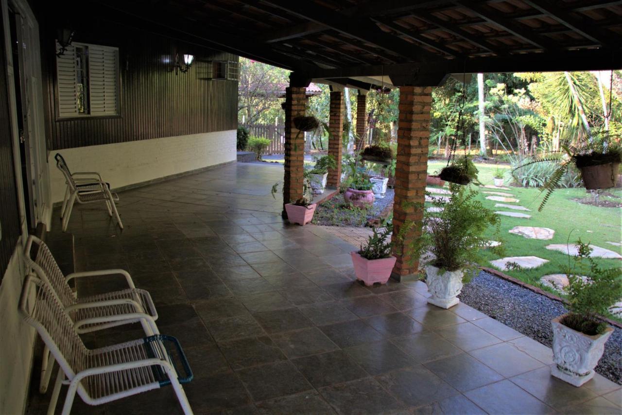Villa Casa Unica Com Piscina E Lareira A 1,2 Km Do Centro Chapada dos Guimarães Exterior foto